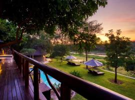 Emhosheni River Lodge, hotel con piscina a Balule Game Reserve