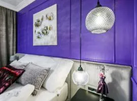 DiVine Luxury Apartment Purple