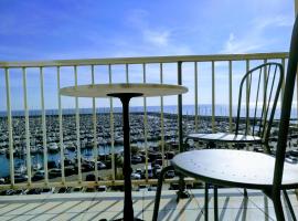 Les Aigues Marines - belle vue mer et port, hotel i nærheden af Casino de Palavas-les-Flots, Palavas-les-Flots