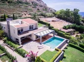 Amazing 5 bedroom Villa with Swimming Pool