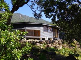 Cottage Views, three-star hotel in Yakushima