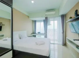 Modern and Comfy Studio Apartment Grand Dhika City By Travelio