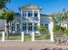 Villa Emanuel mit Meerblick