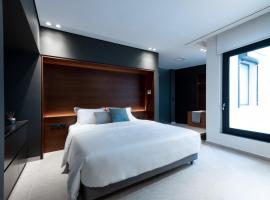 The H Experience Boutique Apartments Athens - free parking and fiber internet, hotel in Athene