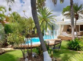 Villa Iguanou et piscine en bord de mer proche plages marina et golf