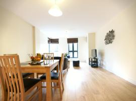 Viesnīca Lodge Drive Serviced Apartments pilsētā Enfīlda