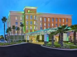 Holiday Inn Jacksonville E 295 Baymeadows, an IHG Hotel, hotelli kohteessa Jacksonville