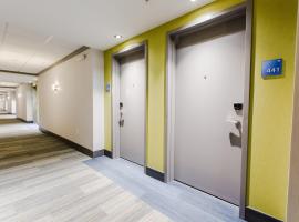 Holiday Inn Express & Suites - West Edmonton-Mall Area, an IHG Hotel, hotel near West Edmonton Mall, Edmonton