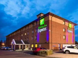 Holiday Inn Express Birmingham Oldbury, an IHG Hotel