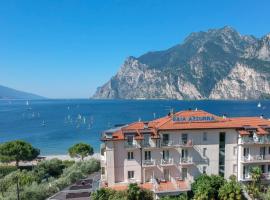 Hotel Baia Azzurra - Lake Front, hotel v destinácii Nago-Torbole