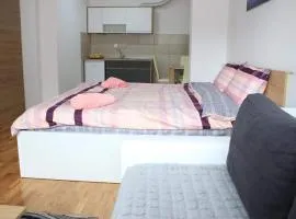 Apartments S*A