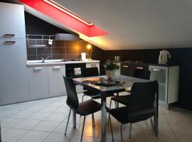 La mansarda, khách sạn ở Asti