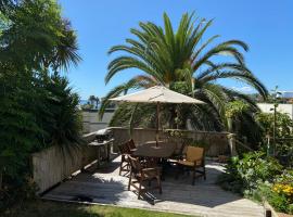 Palm Garden Apartment, hotell i nærheten av Kohimarama-stranden i Auckland