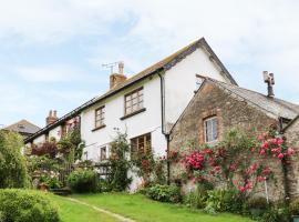 Tom's House, place to stay in Berrynarbor