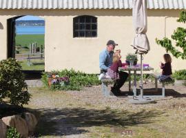 Stutteri Ahl near beach and town, holiday rental in Ebeltoft