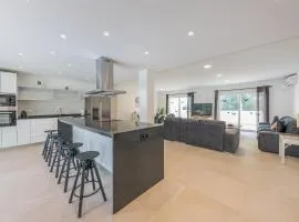 Villa Bahía de Palma - Family Only