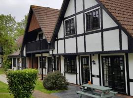20 Tudor Court " Four Star AA accommodation", beach rental in Hayle