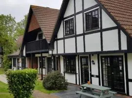 20 Tudor Court " Four Star AA accommodation"