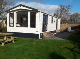 Chalet Casa Quak, hotel in Petten