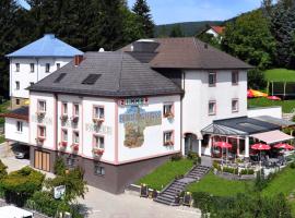 Pension Parzer Pressbaum bei Wien – hotel w mieście Pressbaum
