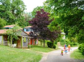Camping Le Hameau du Petit Lay, Hotel in Mouchamps