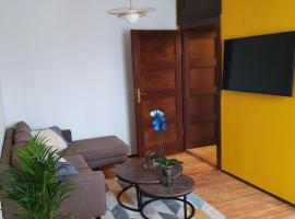 B&B MILES APARTMENT, hotel near Archdiocese Museum, Katowice