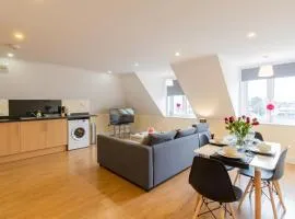 2 Bedroom Penthouse, Clockhouse, Hoddessdon