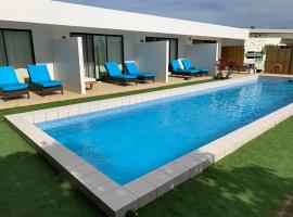 ์ด๋ฆฌ์ค๋ชจํ
์ ์์นํ ํธํ
NEST Iriomote