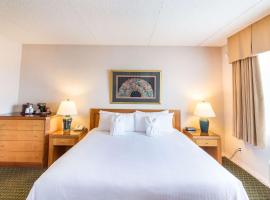 Ramada by Wyndham Thunder Bay Airlane Hotel, hotel poblíž Letiště Thunder Bay - YQT, 