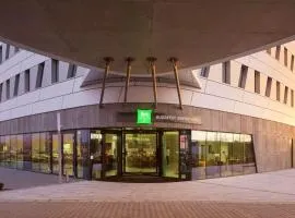 イビス スタイルズ ブダペスト エアポート、ヴェチーシュのホテル