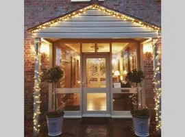 The Coach House at Lodge Farm with Hot Tub