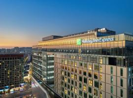 Holiday Inn Express Seoul Hongdae by IHG, hotel di Seoul
