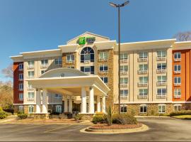 Holiday Inn Express & Suites Columbus - Ft Benning Maingate by IHG, hotel v mestu Columbus