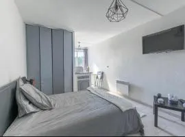 Grand appartement doté d'une terasse avec magnifique vue