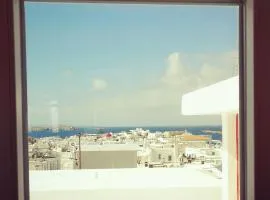 Bright & Relaxing Loft with attic room in the heart of Mykonos city