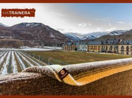 Aparthotel Trainera, hotel v destinaci Esterri d'Àneu