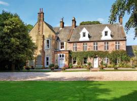 Barton Hall Country House, hotel in Pooley Bridge