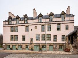 Cheval Abbey Strand Apartments, at Holyrood, serviced apartment in Edinburgh