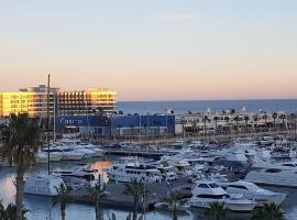 Suites del Mar by Melia, hotel near The Town Hall of Alicante, Alicante