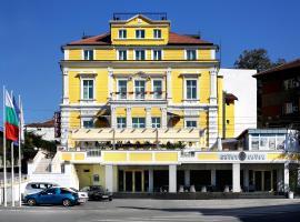 Hotel Anna Palace, hotel Ruszéban