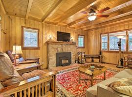 Vintage Snow White Cottage about 2 Miles to Village!, pet-friendly hotel in Lake Arrowhead