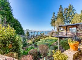 The Bridge and Balcony，North Bend Municipal Airport - OTH附近的飯店