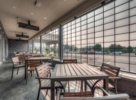 Holiday Inn Tacoma Mall by IHG, ξενοδοχείο σε Τακόμα