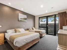 Foreshore Hotel