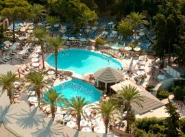 Rodos Palace Hotel, khách sạn ở Ixia