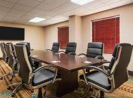 Holiday Inn Express Hotel & Suites Bentonville by IHG, отель рядом с аэропортом Аэропорт Северо-Запад Арканзас Риджинал - XNA в городе Бентонвилл
