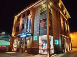 Noclegi M4, hotel v destinaci Żyrardów
