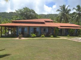 Front Sea House in Serra Grande with Private Pool and 10000 sqm of land, hotel in Serra Grande