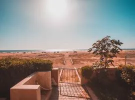 Luxury Beach Apartment - Romantic Weekend Getaway