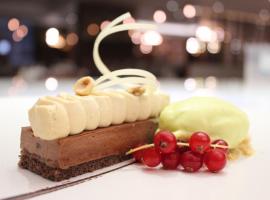 Crowne Plaza London Heathrow T4 by IHG, hotel en Hillingdon